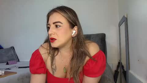 Snapshot of isabellaagarcia chatting on 04/28/26, 04:28 Isabella online show from 04/28/26, 04:28