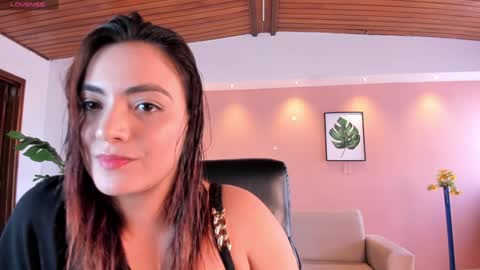 Snapshot of isabellaajoness chatting on 01/27/25, 01:19 Isabella Everyday From 0530 to 1430 Col Time online show from 01/27/25, 01:19