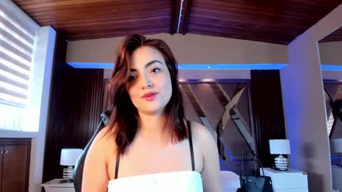 Snapshot of isabellaajoness chatting on 02/23/25, 01:10 Isabella Everyday From 0530 to 1430 Col Time online show from 02/23/25, 01:10