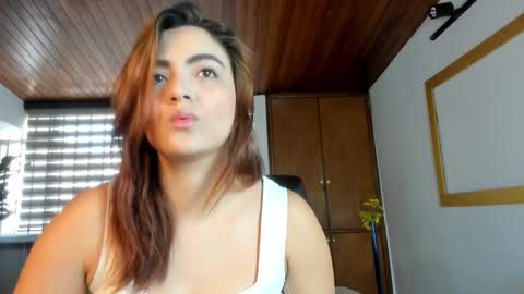 Snapshot of isabellaajoness chatting on 09/13/25, 12:27 Isabella Everyday From 0530 to 1430 Col Time online show from 09/13/25, 12:27