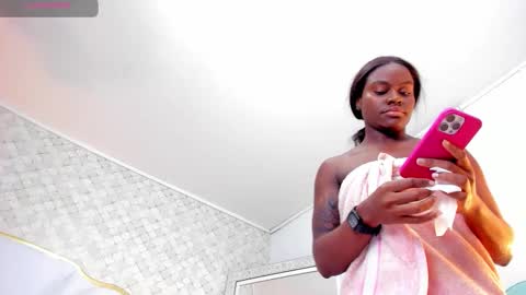    v online show from 10/08/25, 09:56