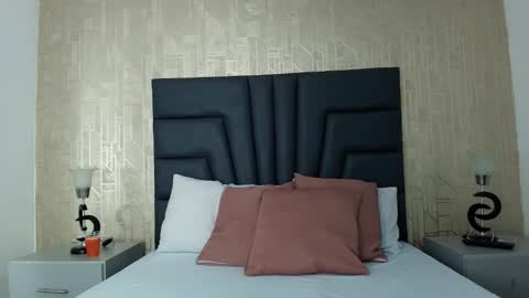 Isabella  online show from 01/18/26, 12:20