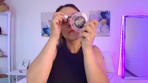 Isabella  online show from 07/11/26, 01:25