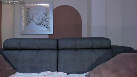 Isa Hill  online show from 12/24/24, 09:44