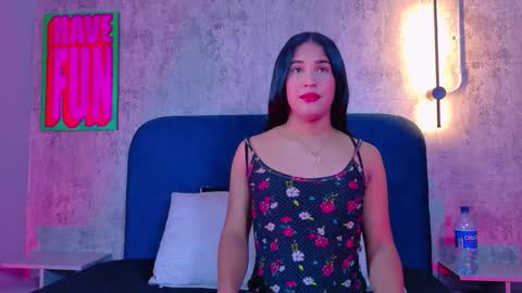 Isabella online show from 11/19/25, 12:49