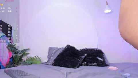 Snapshot of isabellaholmes chatting on 09/19/25, 01:51 Isabella online show from 09/19/25, 01:51