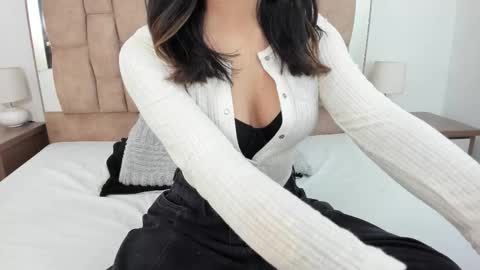 isabellakai online show from 09/21/25, 08:21