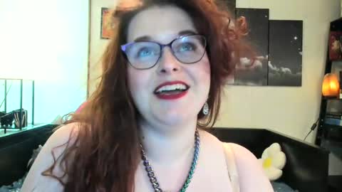 Snapshot of isabellamariedarcy chatting on 06/15/26, 08:33 isabellamariedarcy online show from 06/15/26, 08:33