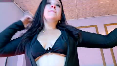 Isabella online show from 05/27/26, 03:36