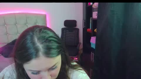 Snapshot of isabellaoverkill chatting on 02/07/26, 01:42 Isa Overkill online show from 02/07/26, 01:42