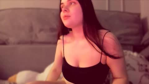 Isabella online show from 10/09/25, 07:45