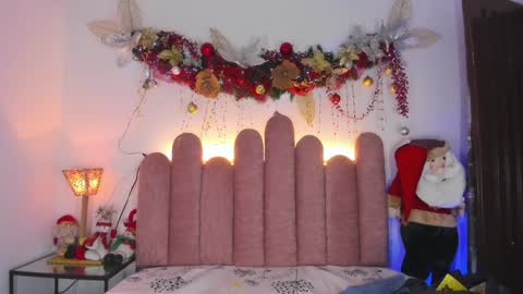  Martina  IG martissmith01 online show from 12/21/24, 09:15