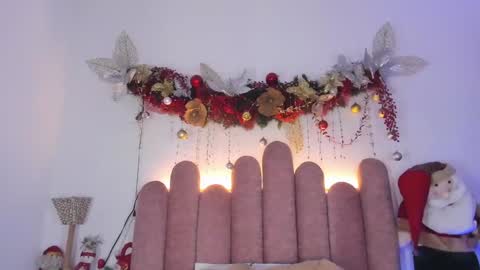  Martina  IG martissmith01 online show from 12/31/24, 10:45