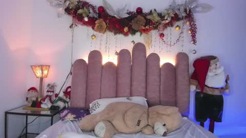  Martina  IG martissmith01 online show from 01/05/25, 05:41