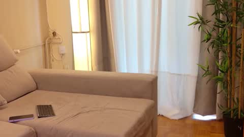 isabellauribe online show from 09/18/25, 01:57