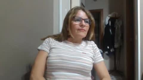 isabella online show from 11/01/25, 11:07