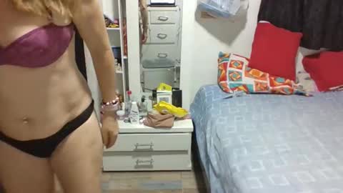 isabella online show from 01/19/26, 05:11