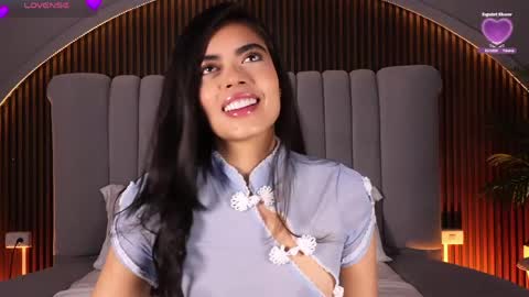 Snapshot of isabellax21 chatting on 05/20/26, 04:18 Isa online show from 05/20/26, 04:18