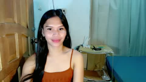 Snapshot of isabelle_amore chatting on 06/29/26, 08:42 Ysa online show from 06/29/26, 08:42