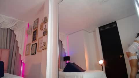 Isabelle Daza online show from 02/26/26, 12:04