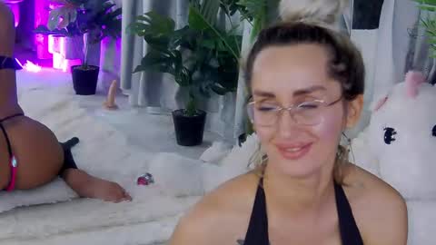 IsabelleEthan online show from 07/04/26, 09:43