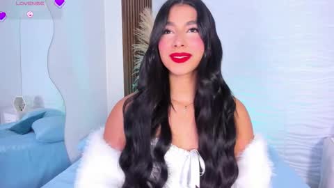 Snapshot of isabellefoxx chatting on 02/02/26, 09:24 Isa online show from 02/02/26, 09:24