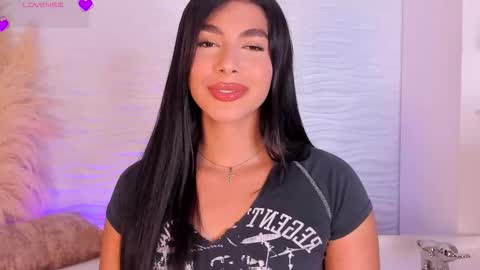 Snapshot of isabellefoxx chatting on 02/14/26, 10:28 Isa online show from 02/14/26, 10:28