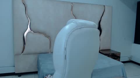 isabellrodriguez18 online show from 02/03/25, 02:58