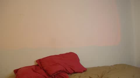  ISADORA  online show from 10/22/25, 03:40