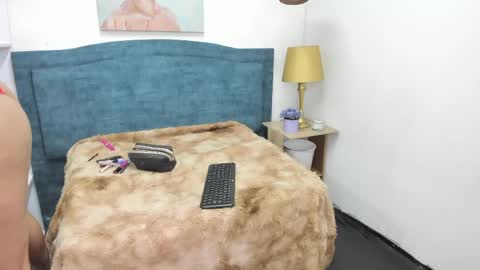 Snapshot of isadoravex chatting on 04/13/26, 12:43 Isabel online show from 04/13/26, 12:43