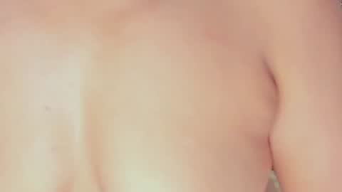 Snapshot of isadoravex chatting on 07/07/26, 03:38 Isabel online show from 07/07/26, 03:38