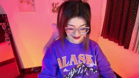 Isabella Ferrer online show from 11/24/25, 04:34