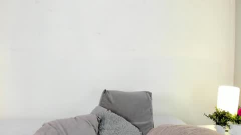 isameow online show from 12/20/24, 01:03