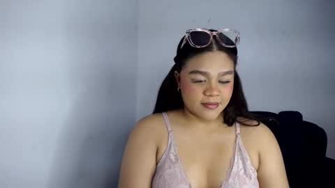 Snapshot of isamoon99 chatting on 06/08/26, 10:21 Isa online show from 06/08/26, 10:21