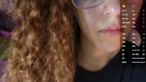Snapshot of isangel_ chatting on 06/20/26, 02:03 Isabela online show from 06/20/26, 02:03