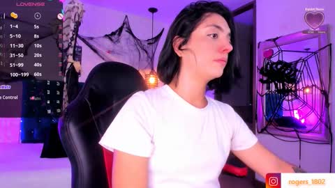 isabel  online show from 10/17/25, 08:55