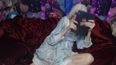 Sele online show from 10/27/25, 10:03