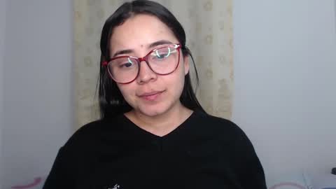 Snapshot of isemma chatting on 12/05/24, 03:26 Emma online show from 12/05/24, 03:26