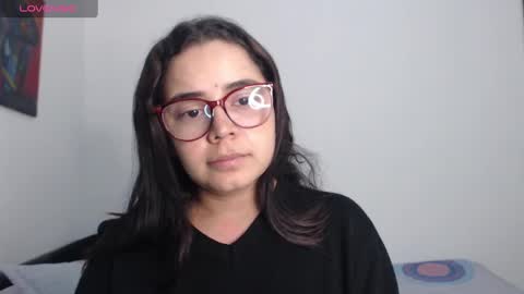 Snapshot of isemma chatting on 12/22/24, 03:33 Emma online show from 12/22/24, 03:33