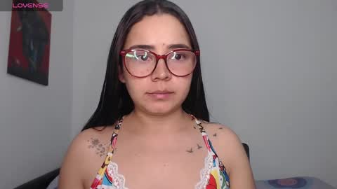 Snapshot of isemma chatting on 01/05/25, 03:22 Emma online show from 01/05/25, 03:22