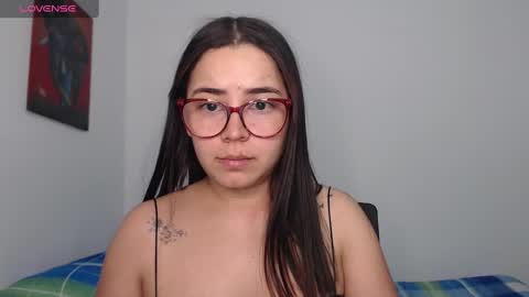 Snapshot of isemma chatting on 01/13/25, 03:01 Emma online show from 01/13/25, 03:01