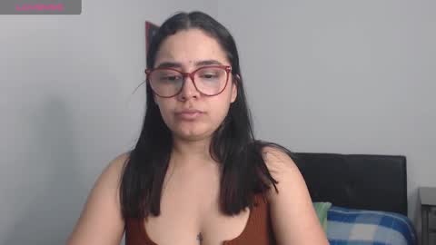 Snapshot of isemma chatting on 02/10/25, 02:30 Emma online show from 02/10/25, 02:30