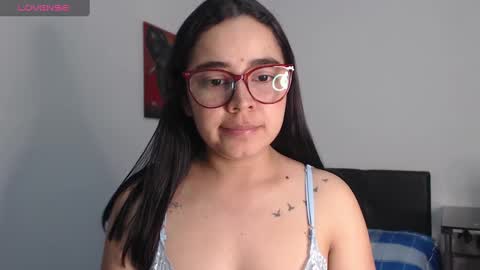 Snapshot of isemma chatting on 02/11/25, 02:46 Emma online show from 02/11/25, 02:46