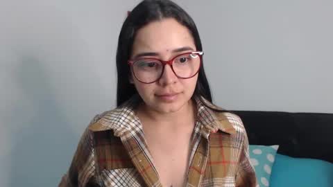 Snapshot of isemma chatting on 02/20/25, 03:45 Emma online show from 02/20/25, 03:45