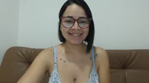 Snapshot of isemma chatting on 09/10/25, 02:44 Emma online show from 09/10/25, 02:44