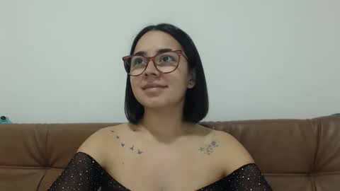 Snapshot of isemma chatting on 10/06/25, 12:52 Emma online show from 10/06/25, 12:52