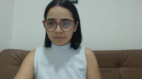 Emma online show from 11/18/25, 03:23