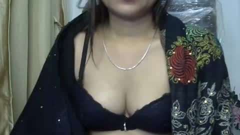 ishika_ishu online show from 12/20/25, 07:21