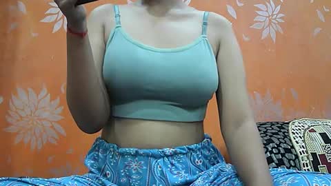 ishika_singh_ online show from 09/10/25, 02:00