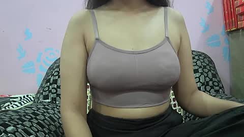 ishika_singh_ online show from 04/11/26, 01:54